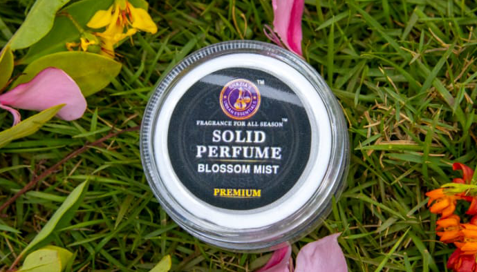 Blossom Mist (Solid) – Shazia's Perfume Collection